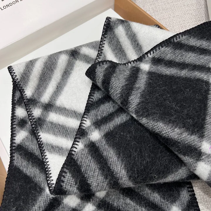 スーパーコピー バーバリー ス マフラー