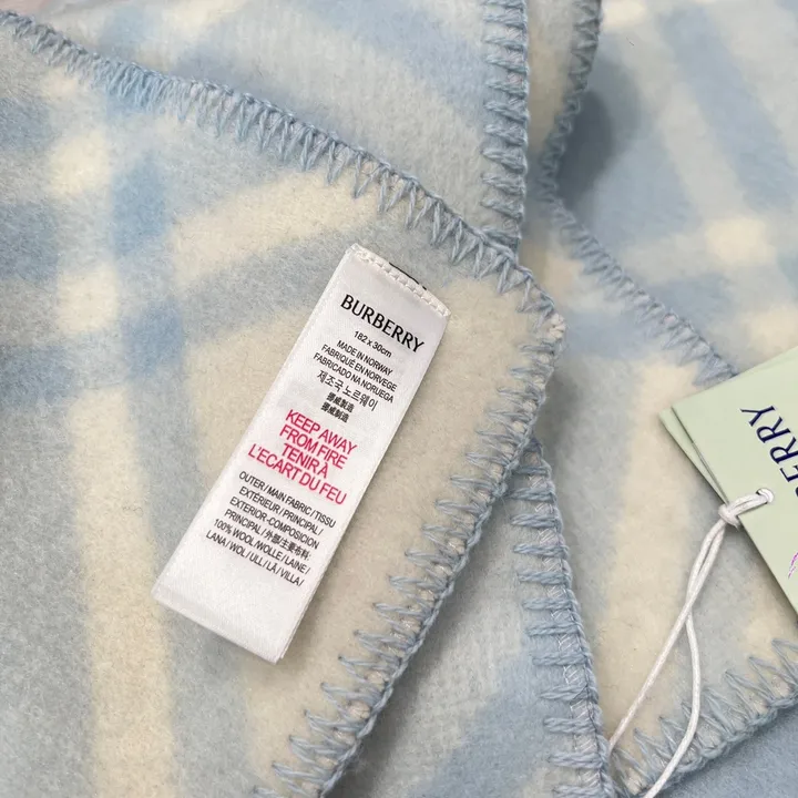 スーパーコピー バーバリー ス マフラー