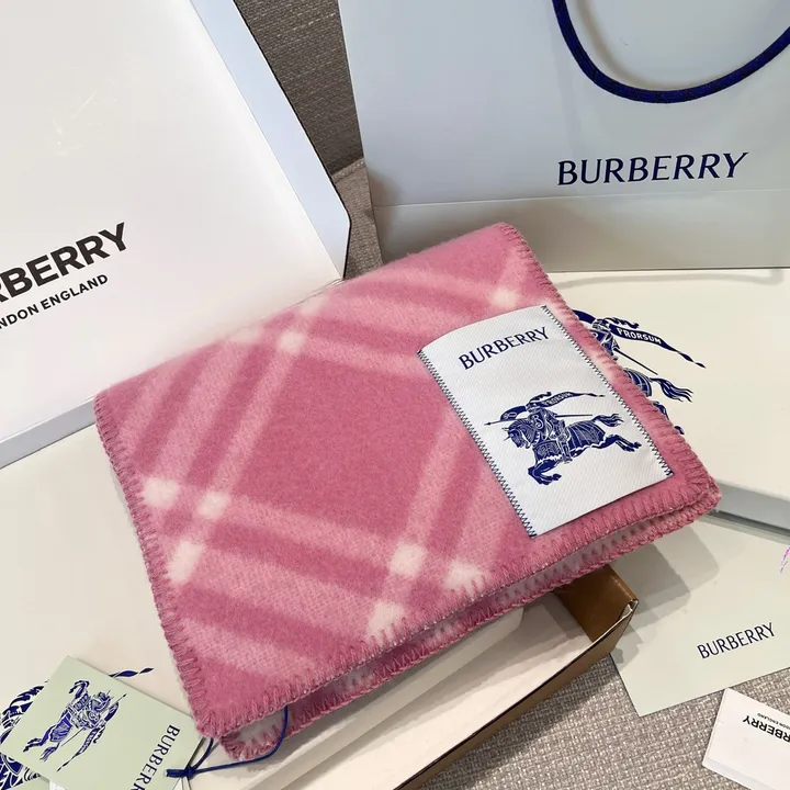 スーパーコピー バーバリー ス マフラー