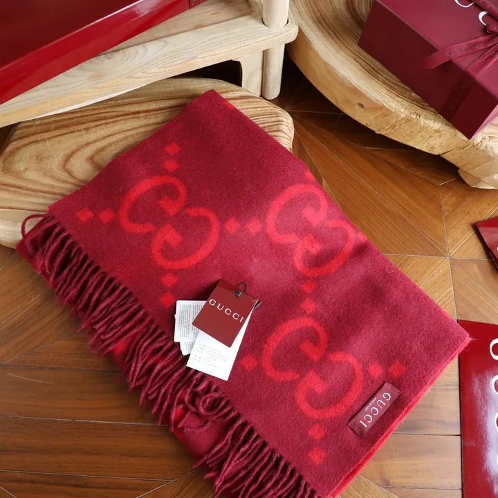 スーパーコピー グッチ マフラー