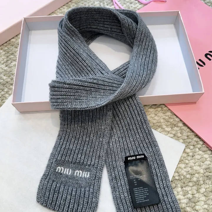 スーパーコピー フェンディ マフラー