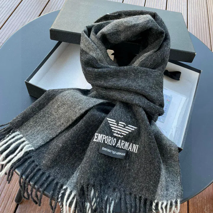 スーパーコピー フェンディ マフラー