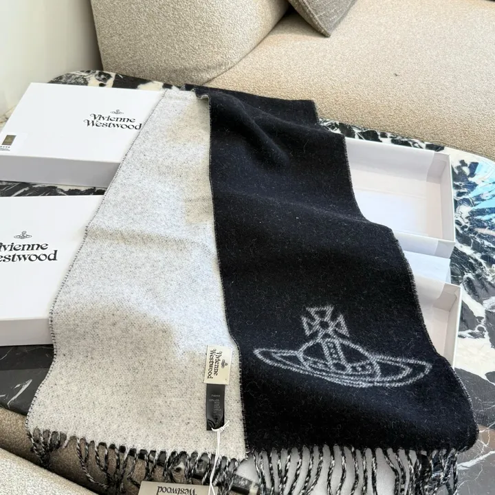 スーパーコピー ヴィヴィアン・ウエストウッド マフラー