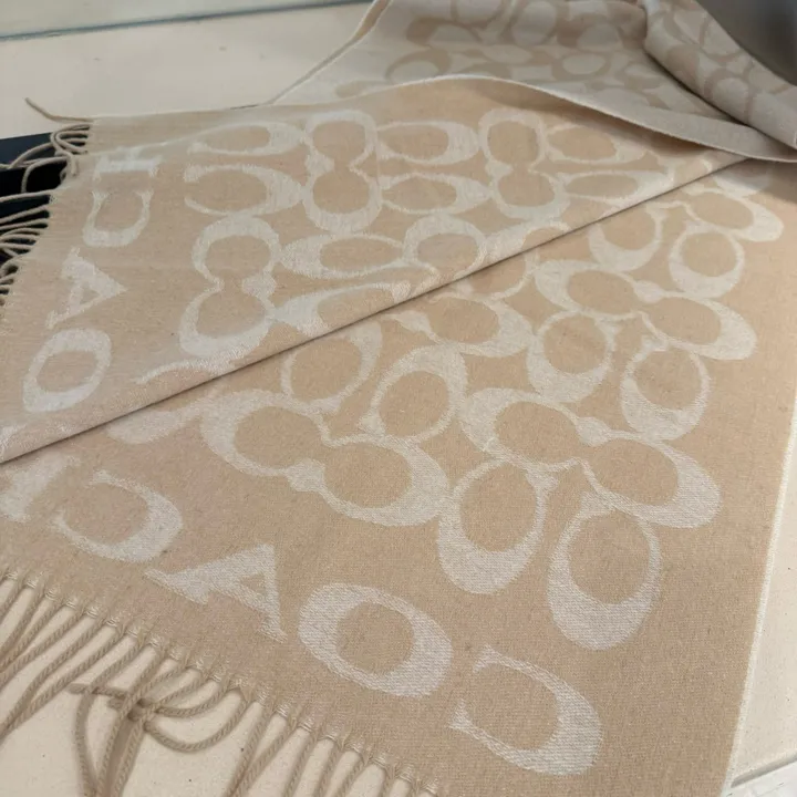 スーパーコピー コーチ マフラー