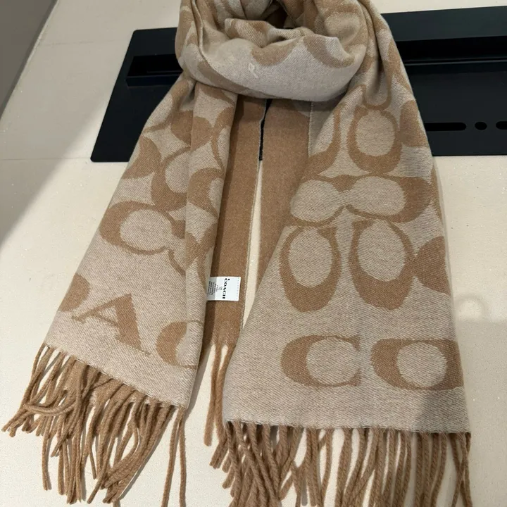 スーパーコピー コーチ マフラー