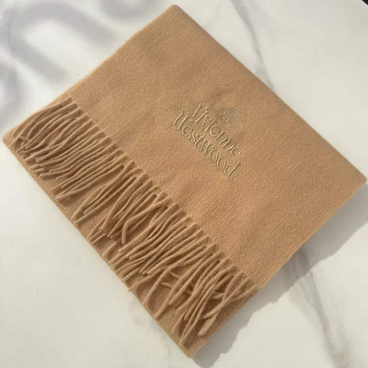 スーパーコピー ヴィヴィアン・ウエストウッド マフラー