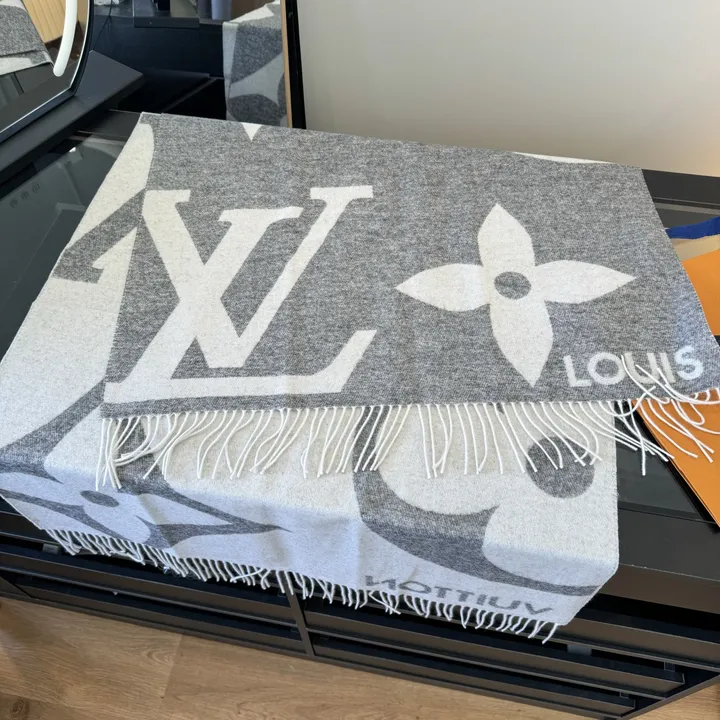 スーパーコピー ルイヴィトン マフラー