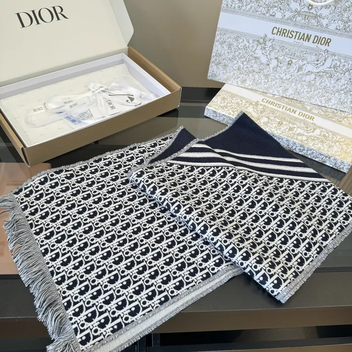 スーパーコピー ディオール マフラー