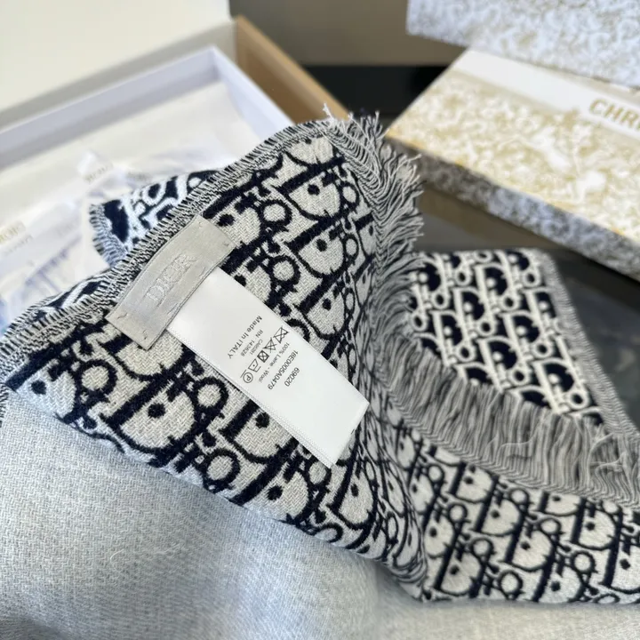 スーパーコピー ディオール マフラー