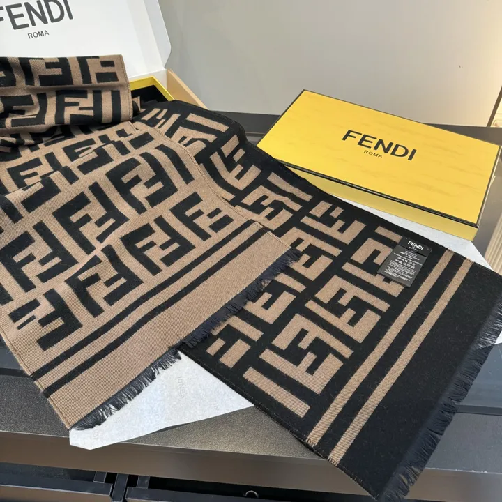 スーパーコピー フェンディ マフラー