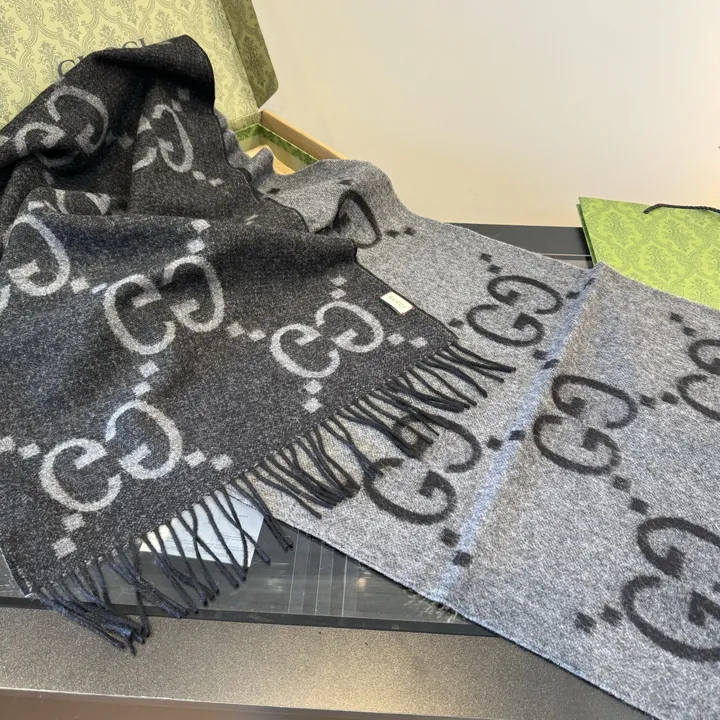 スーパーコピー グッチ マフラー