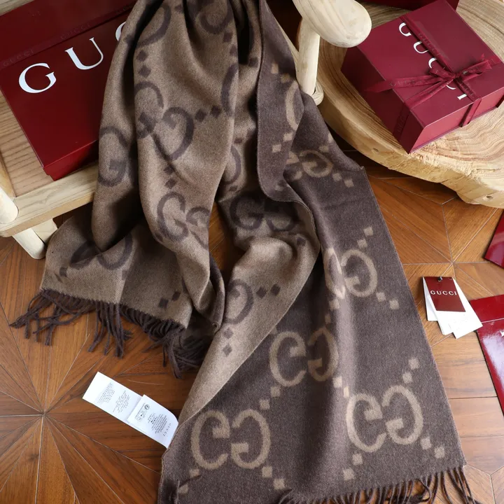 スーパーコピー グッチ マフラー