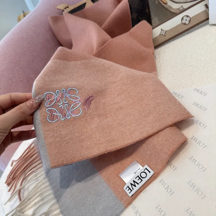 スーパーコピー ロエベ マフラー