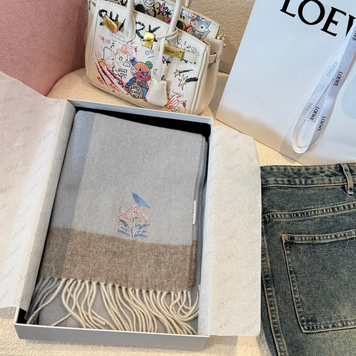 スーパーコピー ロエベ マフラー