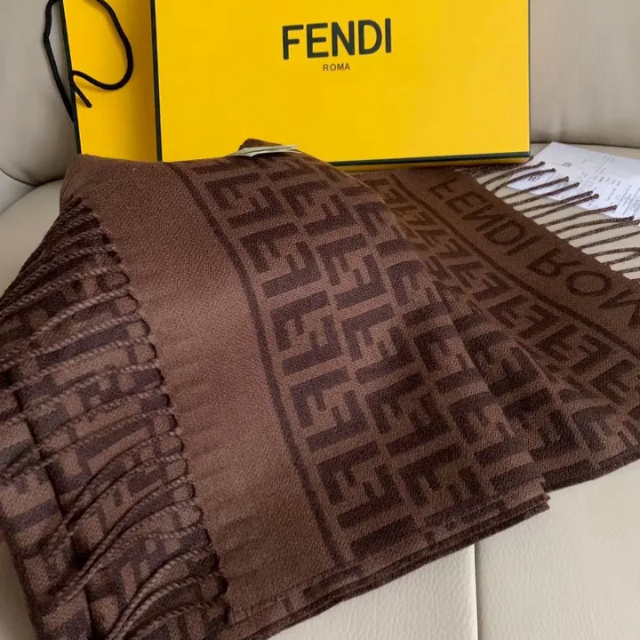 スーパーコピー フェンディ マフラー