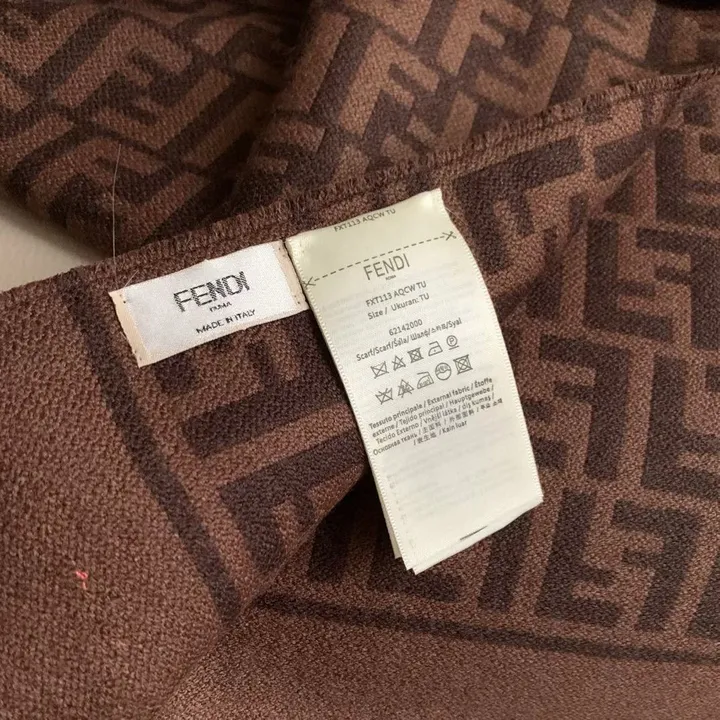 スーパーコピー フェンディ マフラー