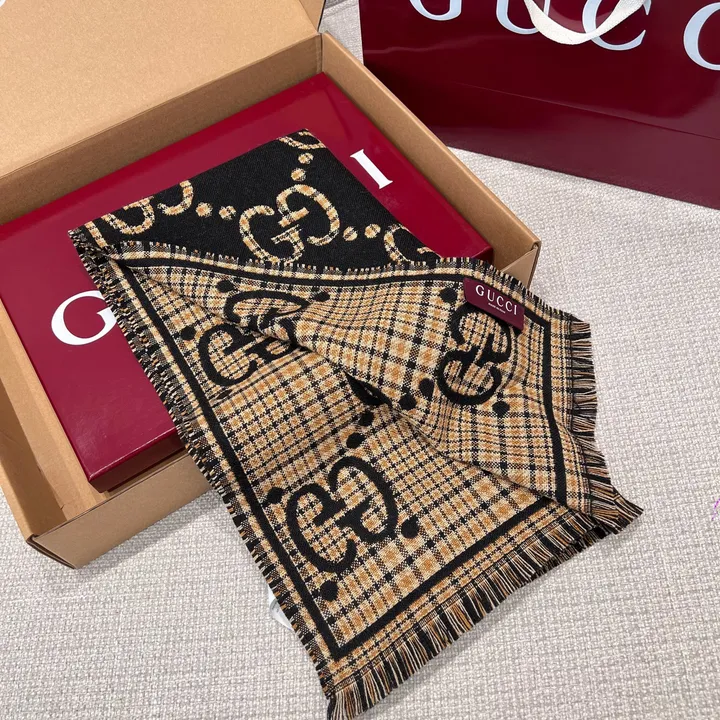 スーパーコピー グッチ マフラー