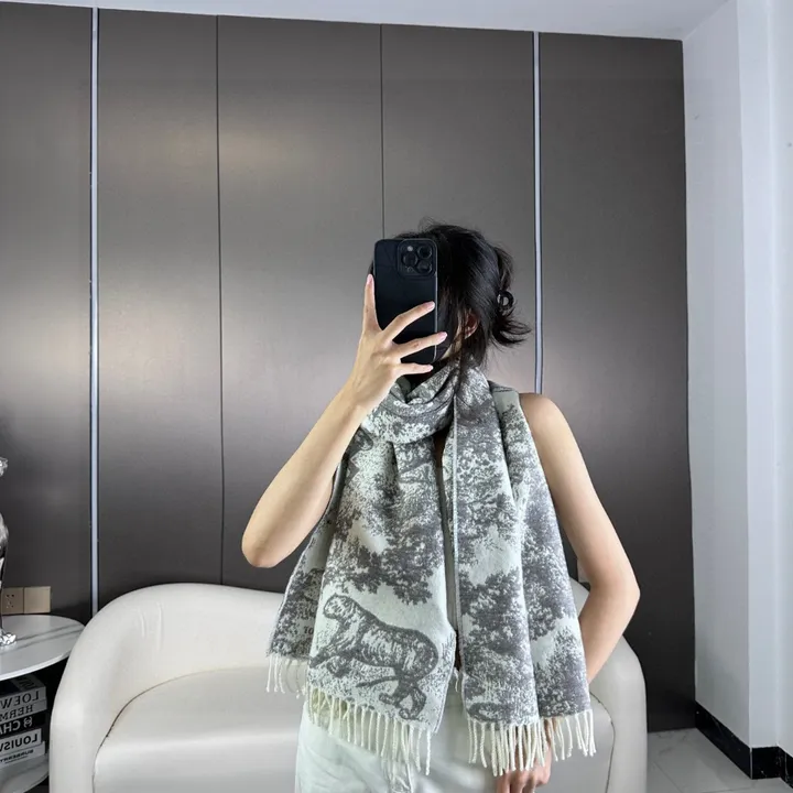 スーパーコピー グッチ マフラー