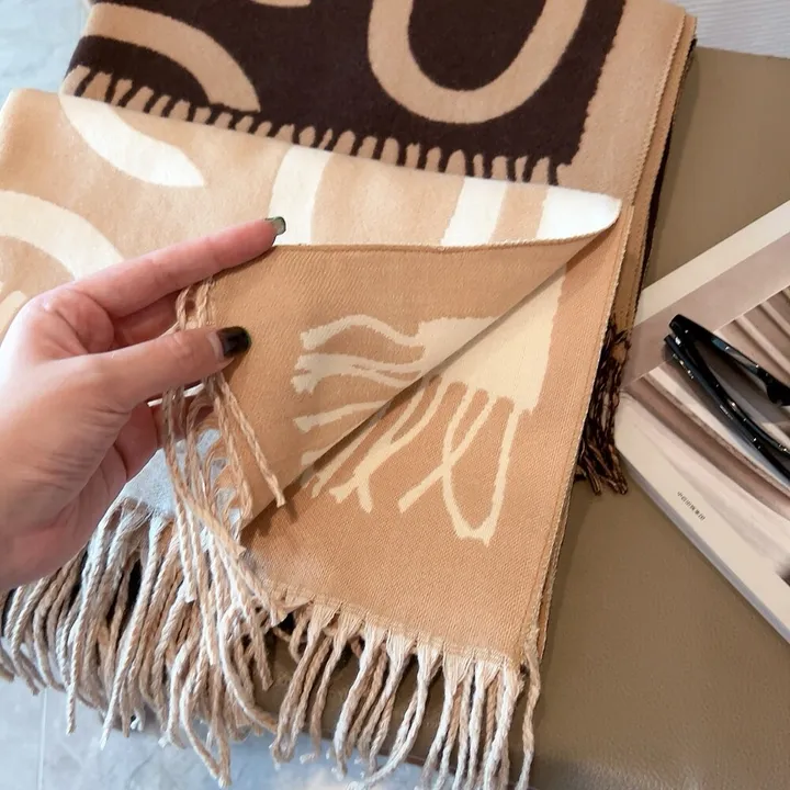 スーパーコピー ロエベ マフラー