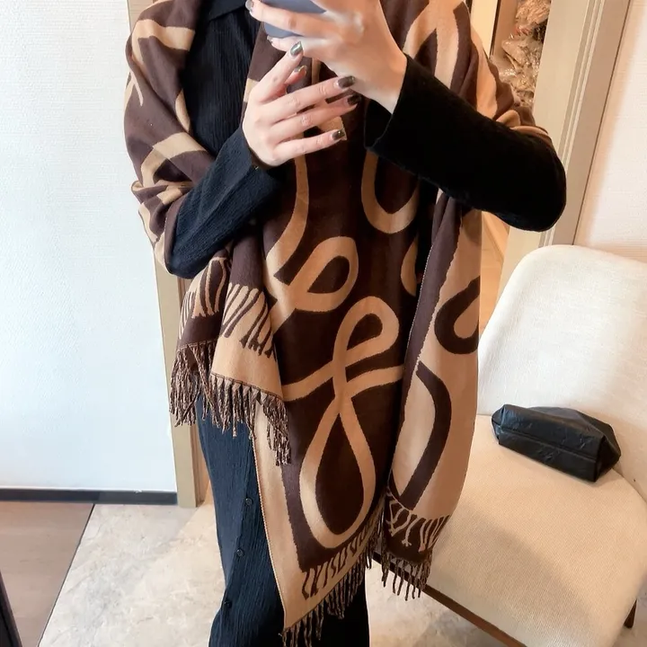 スーパーコピー ロエベ マフラー