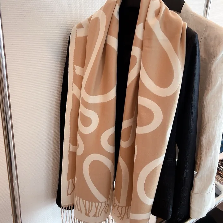 スーパーコピー ロエベ マフラー