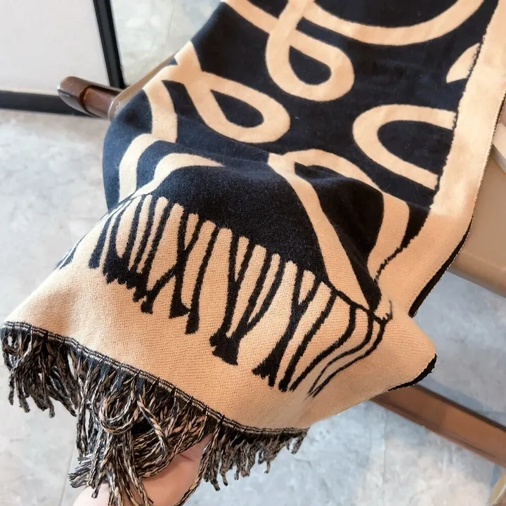 スーパーコピー ロエベ マフラー