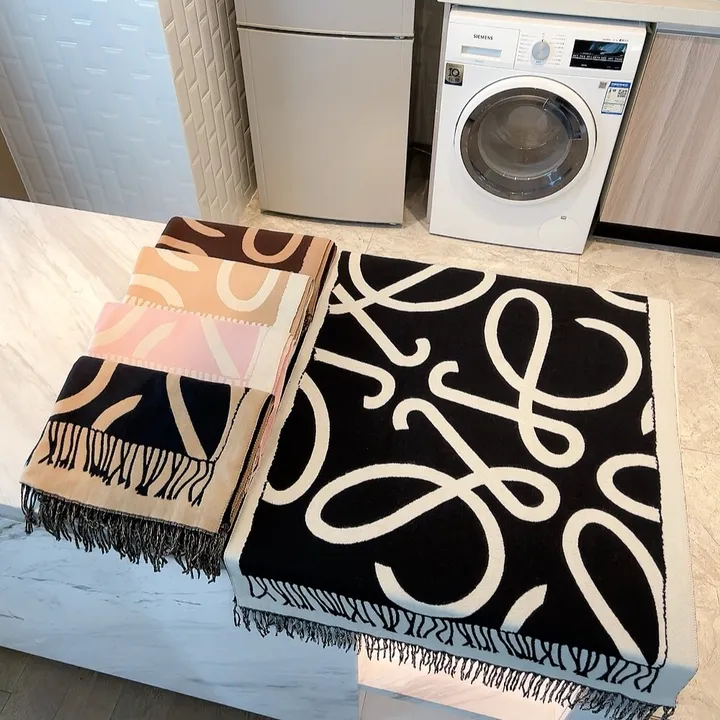 スーパーコピー ロエベ マフラー