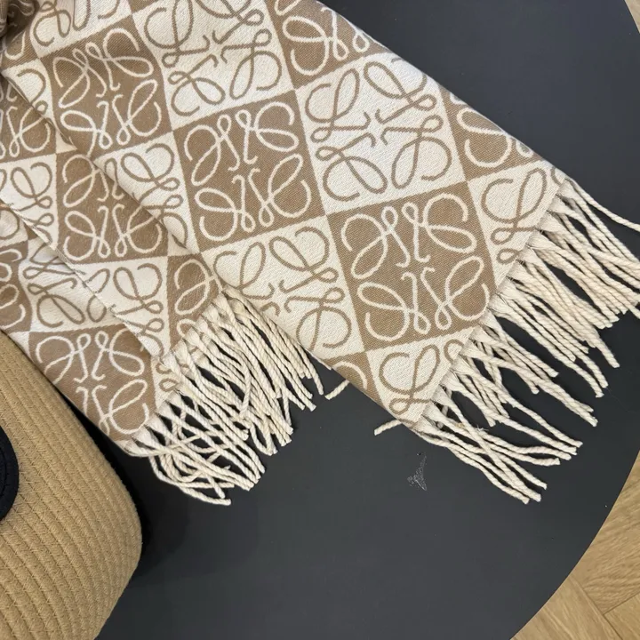 スーパーコピー ロエベ マフラー