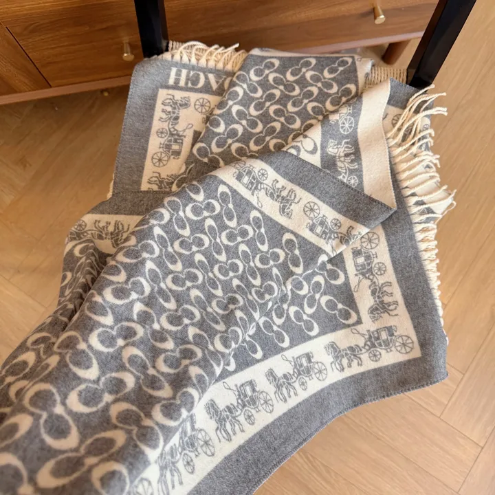 スーパーコピー コーチ マフラー