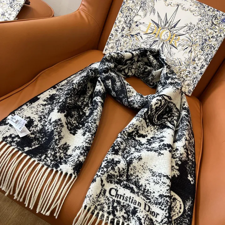 スーパーコピー ディオール マフラー