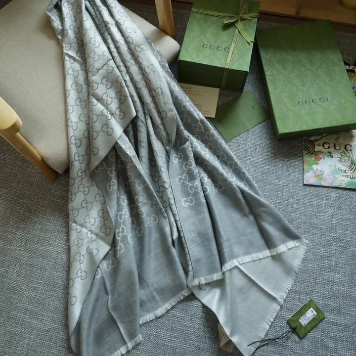 スーパーコピー グッチ マフラー