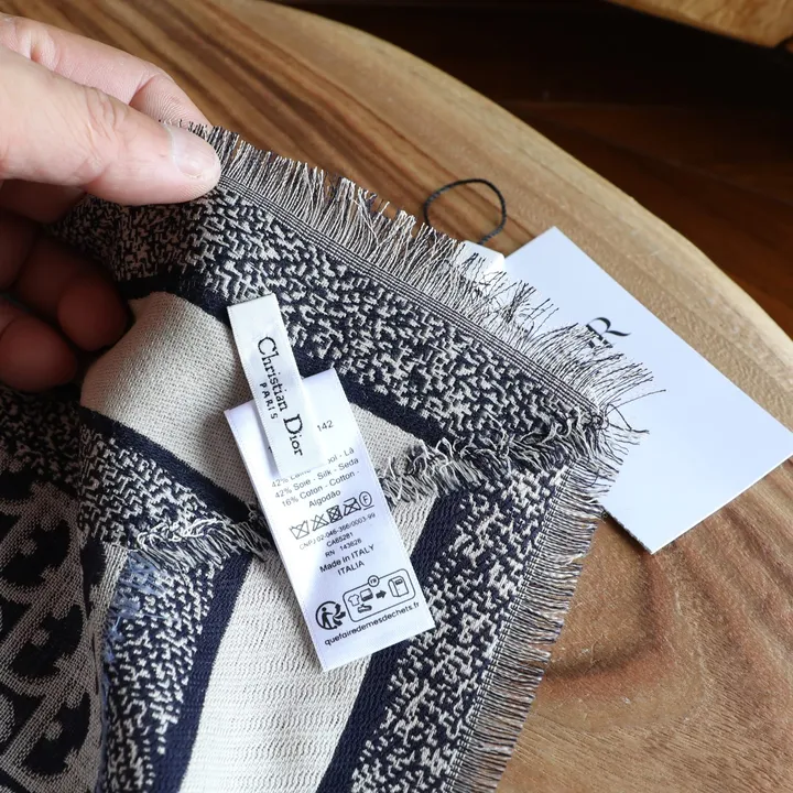 スーパーコピー ディオール マフラー