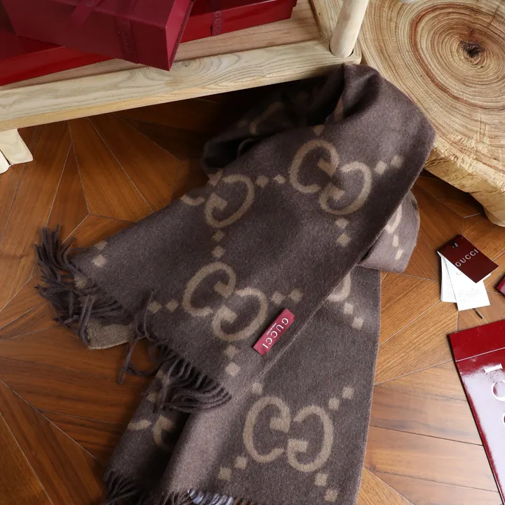 スーパーコピー グッチ マフラー