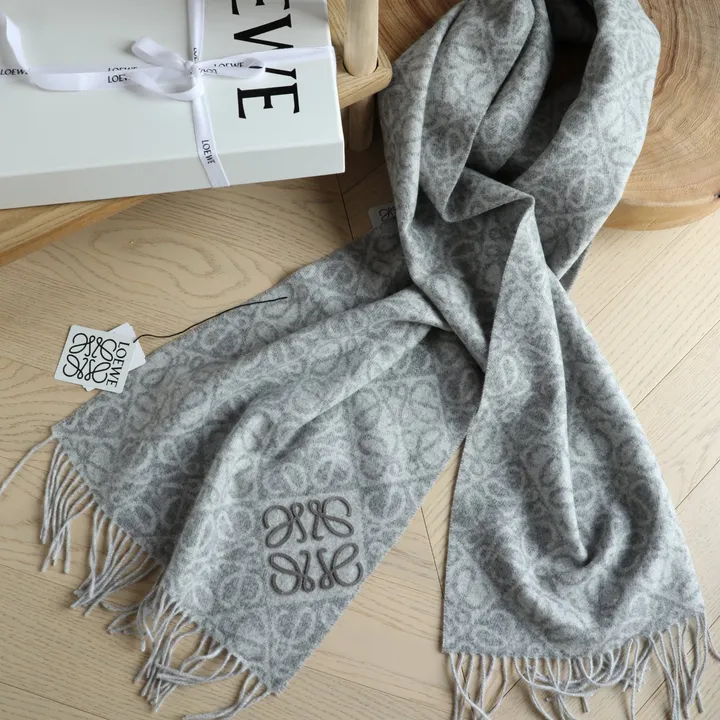 スーパーコピー ロエベ マフラー