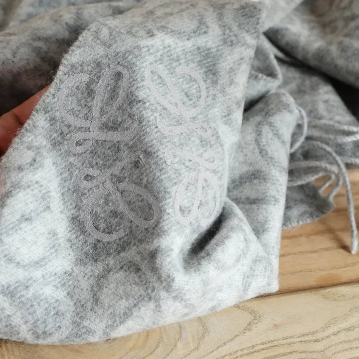 スーパーコピー ロエベ マフラー