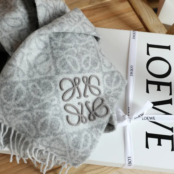 スーパーコピー ロエベ マフラー