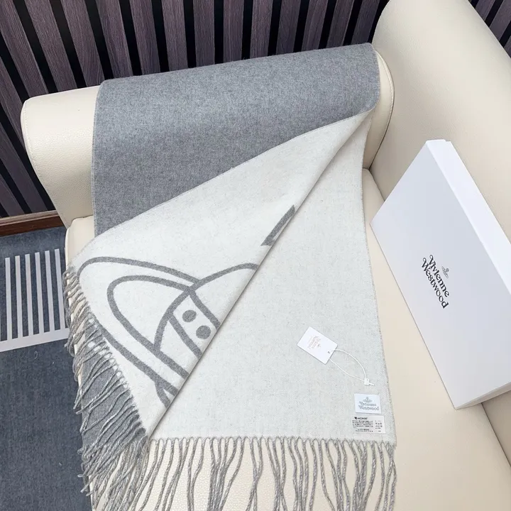 スーパーコピー ヴィヴィアン・ウエストウッド マフラー