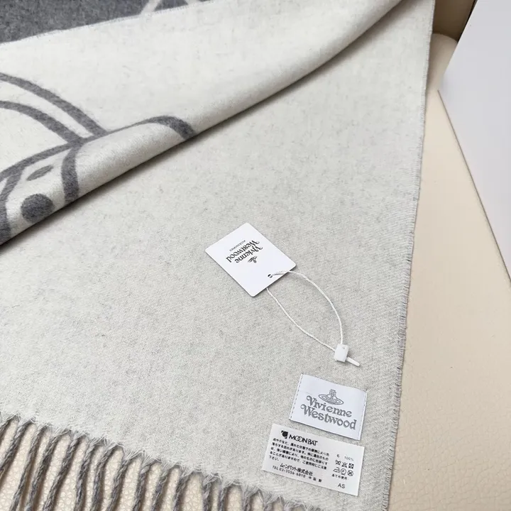 スーパーコピー ヴィヴィアン・ウエストウッド マフラー