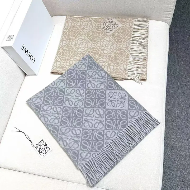 スーパーコピー ロエベ マフラー