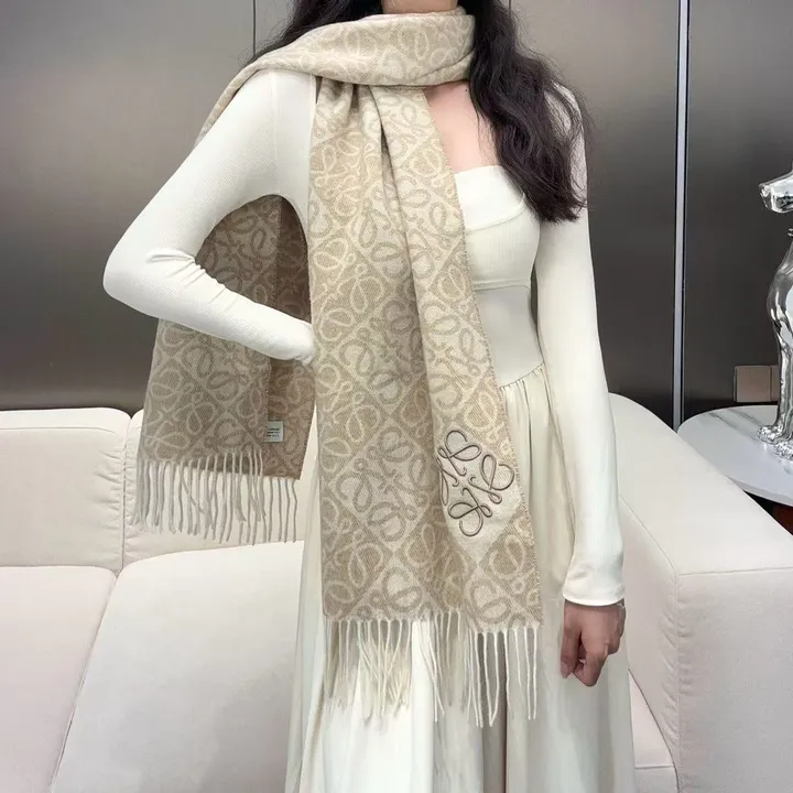 スーパーコピー ロエベ マフラー