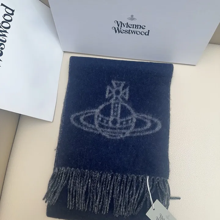 スーパーコピー ヴィヴィアン・ウエストウッド マフラー