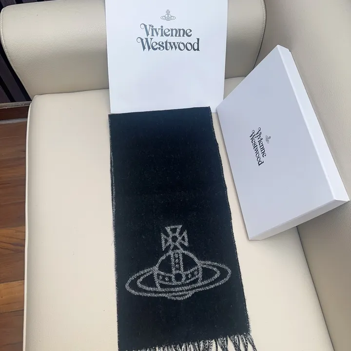 スーパーコピー ヴィヴィアン・ウエストウッド マフラー