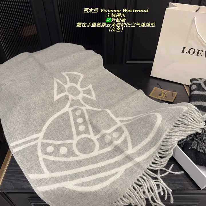 スーパーコピー ヴィヴィアン・ウエストウッド マフラー