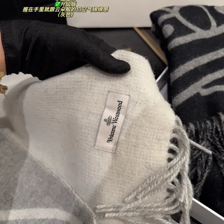 スーパーコピー ヴィヴィアン・ウエストウッド マフラー