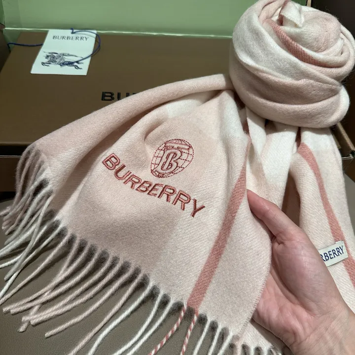 スーパーコピー バーバリー ス マフラー