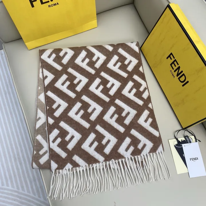 スーパーコピー フェンディ マフラー