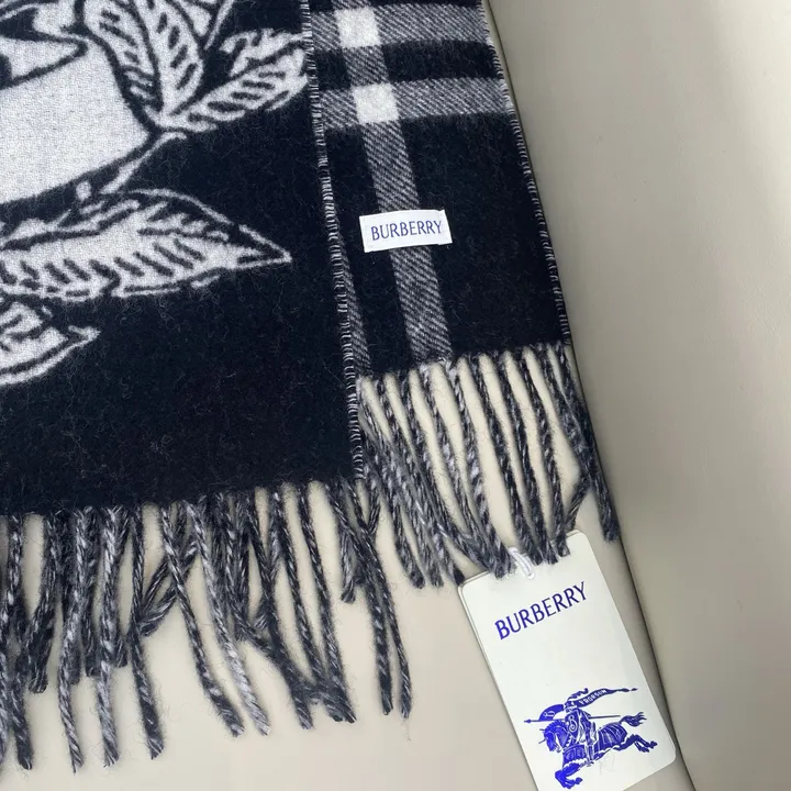 スーパーコピー バーバリー ス マフラー