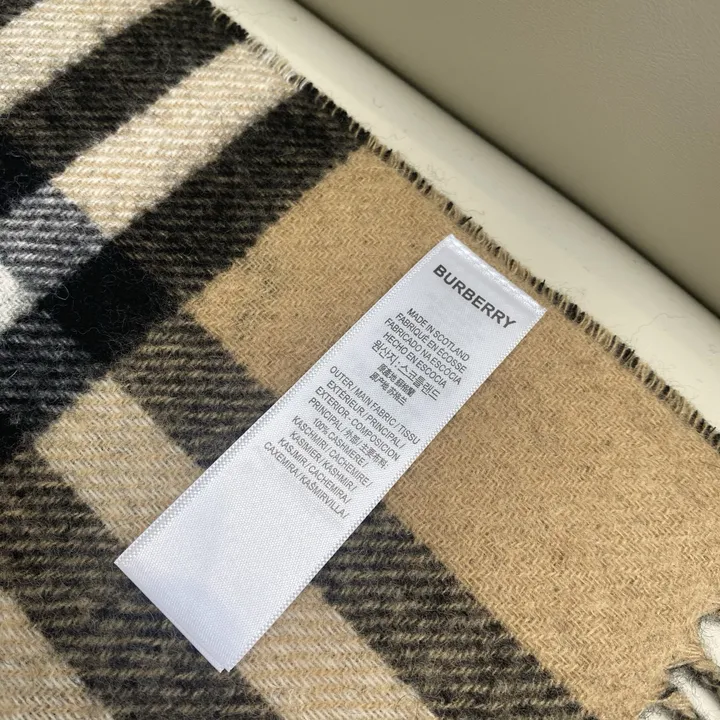 スーパーコピー バーバリー ス マフラー