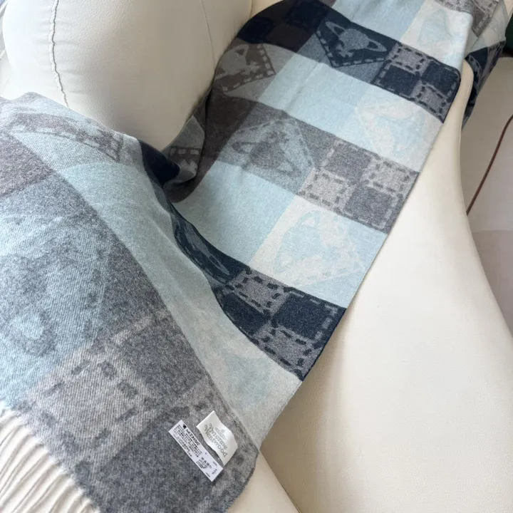 スーパーコピー ヴィヴィアン・ウエストウッド マフラー