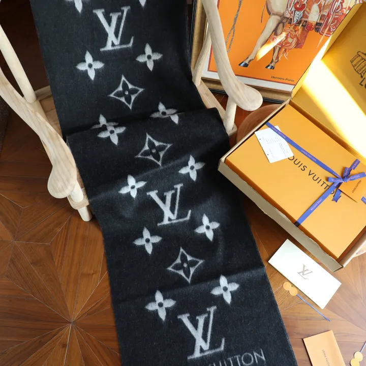 スーパーコピー ルイヴィトン マフラー